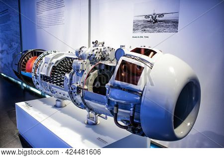 Munich, Germany - September 14, 2018: An Aircraft Engine For Arado Ar 234, 1944 In The Gallery Of Bm