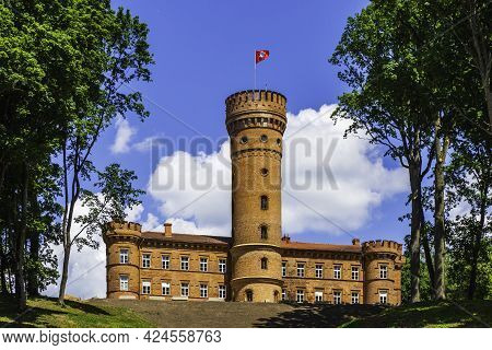Castle Of Raudone - Renaissance Style Manor With A Cylindrical Tower, Lithuania