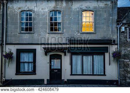 Corsham, Uk - July 17, 2015: Street And Old Buildings In The Small Medieval Village Of Corsham, Sout