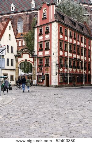 Tenements Jas I Malgosia In Wroclaw