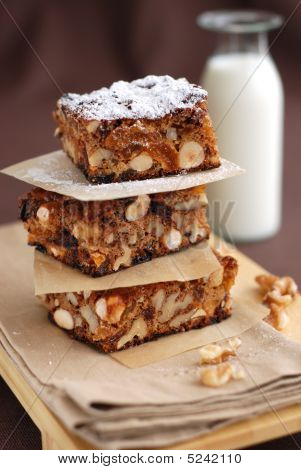 Muscovado socker, frukt och mutter skivor