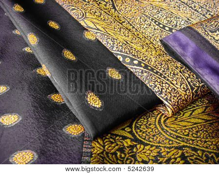 Hint Saree