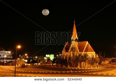 คริสตจักรเยอรมันกับดวงจันทร์