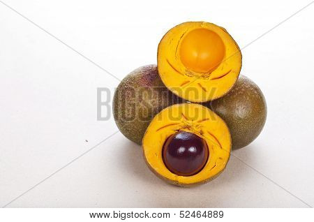 Lucuma Fruit