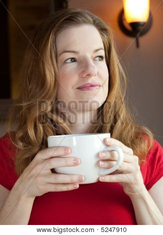 Donna In Cafe