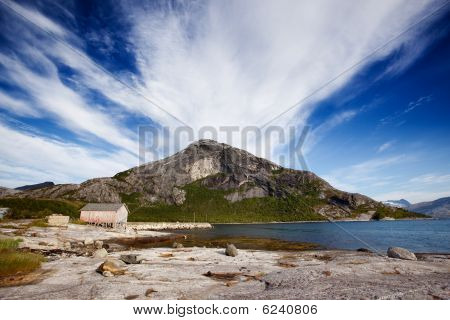 Montagna Norvegia costa