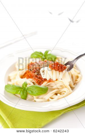 Ev yapımı Bolognese makarna
