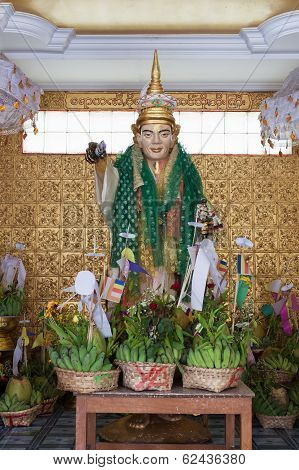 Botataung Pagoda In Yangon, Burma (myanmar)
