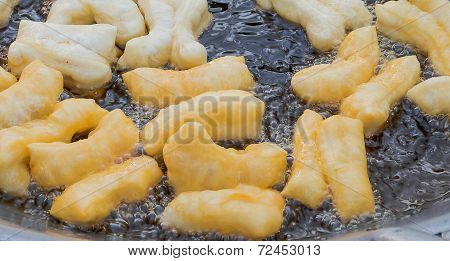 Deep-fried Doughstick