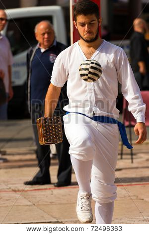 Game Of The Ball With The Bracelet - Treia Italy