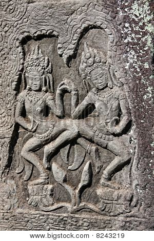 Apsaras Bas-Relief in Angkor Bereich