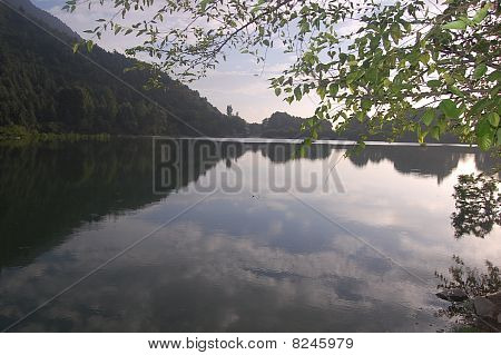 Lago di Harwan