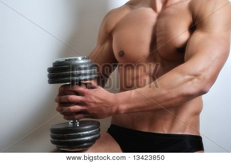 6 팩 abs와 무게 운동 남자