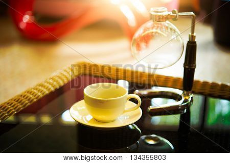Coffee Cup And Siphon Vacuum Coffee Maker