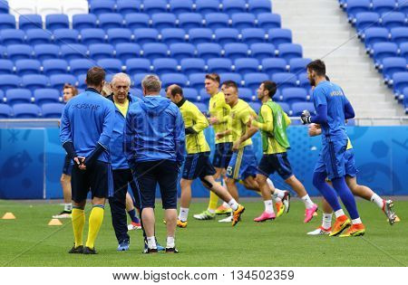 Uefa Euro 2016: Ukraine Pre-match Training In Lyon