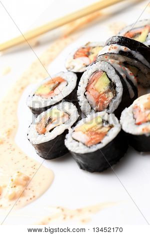 sushi giapponese tradizionale