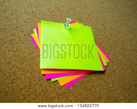 Colorful six post note on wood board