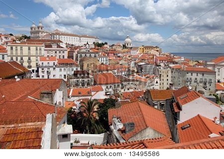 Alfama i Lissabon