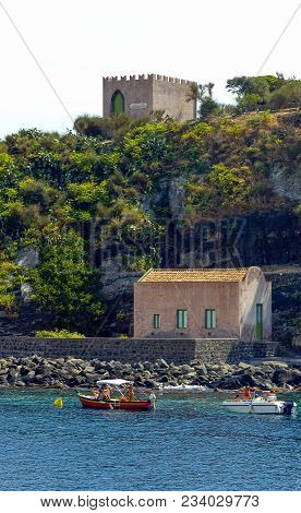 Acitrezza Italy - September 1, 2005: Sicily Island, People On Leisure Boats In Front Of The Maggiore