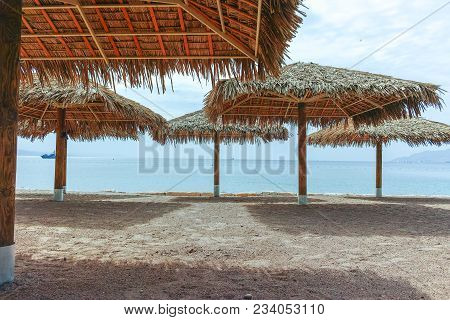 Beautiful Public Sandy Beaches On Red Sea In Eilat With Stro Umbrellas, Luxury Vacation Spa Resorts 