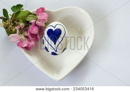 Handmade Designs Drawn Easter Eggs In The Bowl