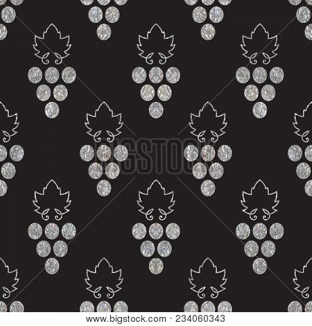 Silwer Textured Seamless Pattern Of Grapes On Black Background. Vintage Design For Paper Packaging, 