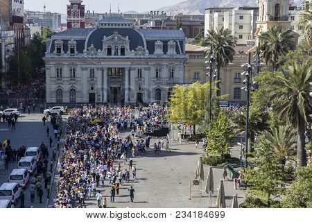 Santiago De Chile, Chile - January 16, 2018: Unidentified People On The Street Of Santiago De Chile 