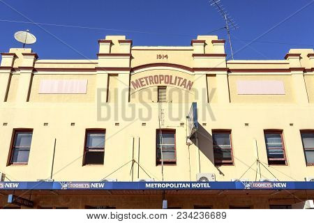 West Wyalong, Australia - March 13, 2018:  View Of The Iconic Metropolitan Hotel, An Outback Pub Bui