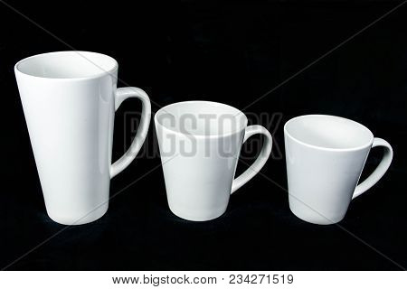 Insulated Unprinted Cups For Sublimation Of Different Shapes, Colors And Designs - Designer On A Bla
