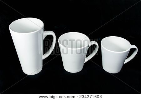 Insulated Unprinted Cups For Sublimation Of Different Shapes, Colors And Designs - Designer On A Bla
