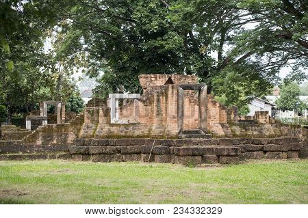 Thailand Buriram Khmer Temple Prasat Muang Tam