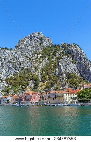 Mirabella Or Peovica Is A Romanesque Fortress, Built In 13th Century Above The Town Of Omis, Croatia