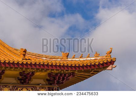 Hacienda Heights, Ca, Usa - March 23, 2018: Red Ochre Roof Structure Of Hsi Lai Buddhist Temple Unde