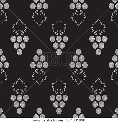 Silwer Textured Seamless Pattern Of Grapes On Black Background. Vintage Design For Paper Packaging, 