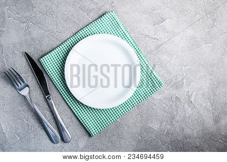 Empty White Plate With Nupkin