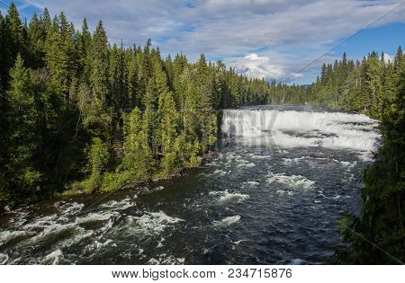 Dawson Falls, Murtle River, Wells Gray Provincial Park, British Columbia, Canada