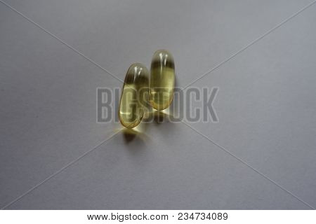 Big Capsules Of Fish Oil (two Items)