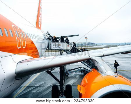 Hamburg, Germany - Mar 22, 2018: Easyjet Logo On Airplane Early In The Morning In Flughafen Hamburg 