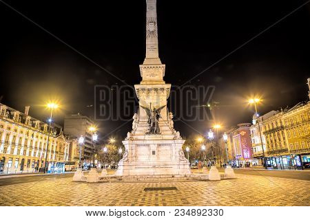 Lisbon - April 01 , 2018 : Monument To The Restorers  At Restauradores Square In Lisbon, Portugal