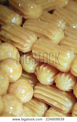 Luqaimat, Awwama, Or Luqmat Alqadi, Arabic Sweets