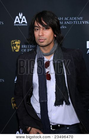 LOS ANGELES - WRZ 17: Vik Sahay przybywa w 9 dorocznej nagrody BAFTA Los Angeles TV Tea Party. w L'Ermi