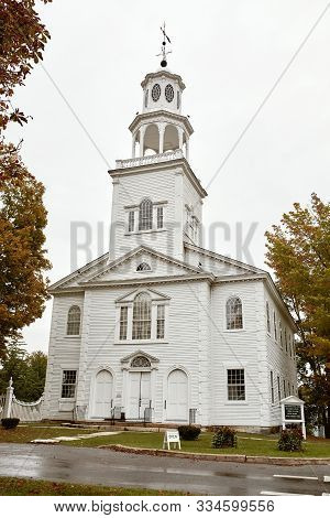 Exterior Of First Congregational Church  Of Bennington On A Cold, Fall Day. (the Old First Church). 
