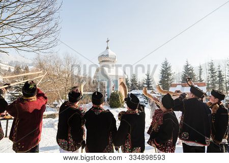 Kryvorivnia, Ukraine - January 8, 2019: Famous Hutzulian Koliadnyky Of Kryvorivnia Singing Christmas