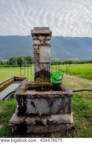 2021 07 25 Revine Lago Ancient Fountain 1
