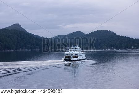 Mayne Island, British Columbia, Canada - August 27, 2021: Bc Ferries Boat In Pacific Ocean During Cl