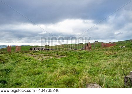 The Ruins Of Lenan Head Fort At The North Coast Of County Donegal, Ireland.