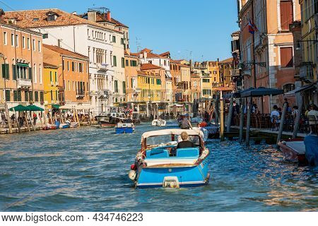 Venice, Italy - June 2, 2021: The Cannaregio Canal (canale Di Cannaregio), Crowded With Small Boats 