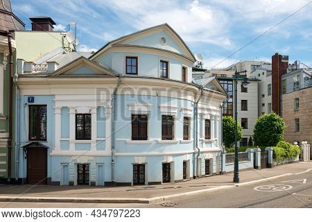 Moscow, Russia - May 23, 2021: View Of The Bukhvostovs' Estate Outbuilding, Located On The 2nd Zacha