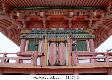 Pagoda drzwi