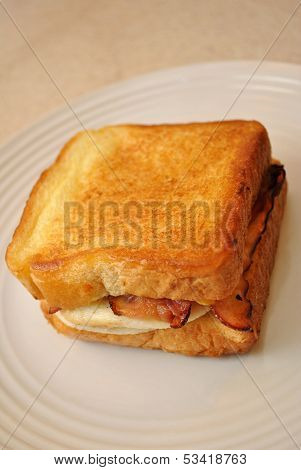 Texas Toast Sandwich with Egg and Bacon